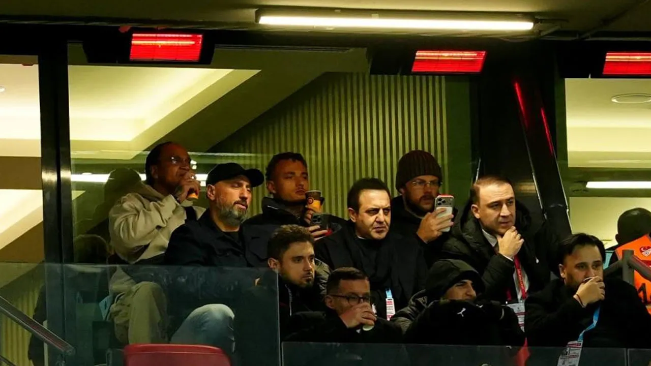 Galatasaray’ın yeni transferi tribünde