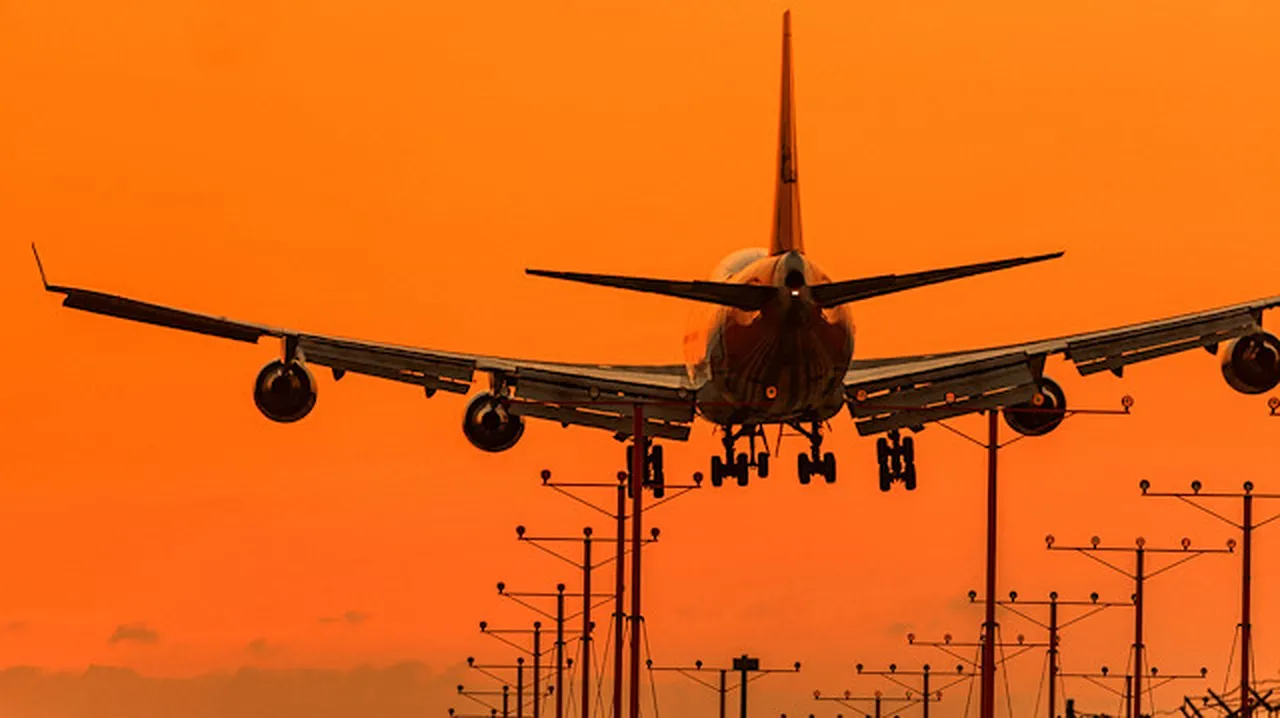 İran mı önce vuracak ABD mi? Kritik detay ortaya çıktı! Avrupa Tel Aviv uçuşlarını durdurdu