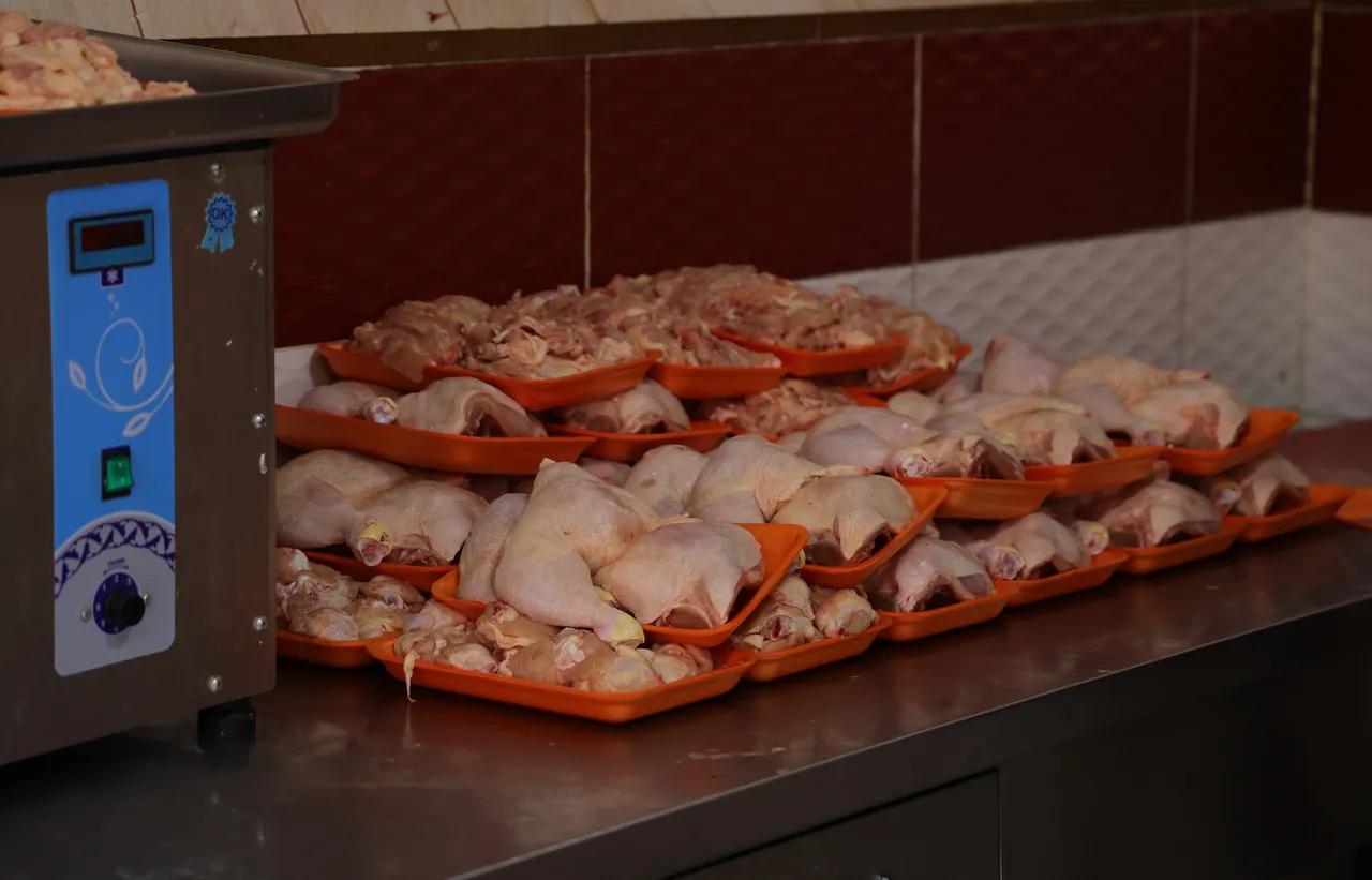 Tavukta zam beklenirken fiyatlar yerinden oynamadı! Nedeni belli oldu