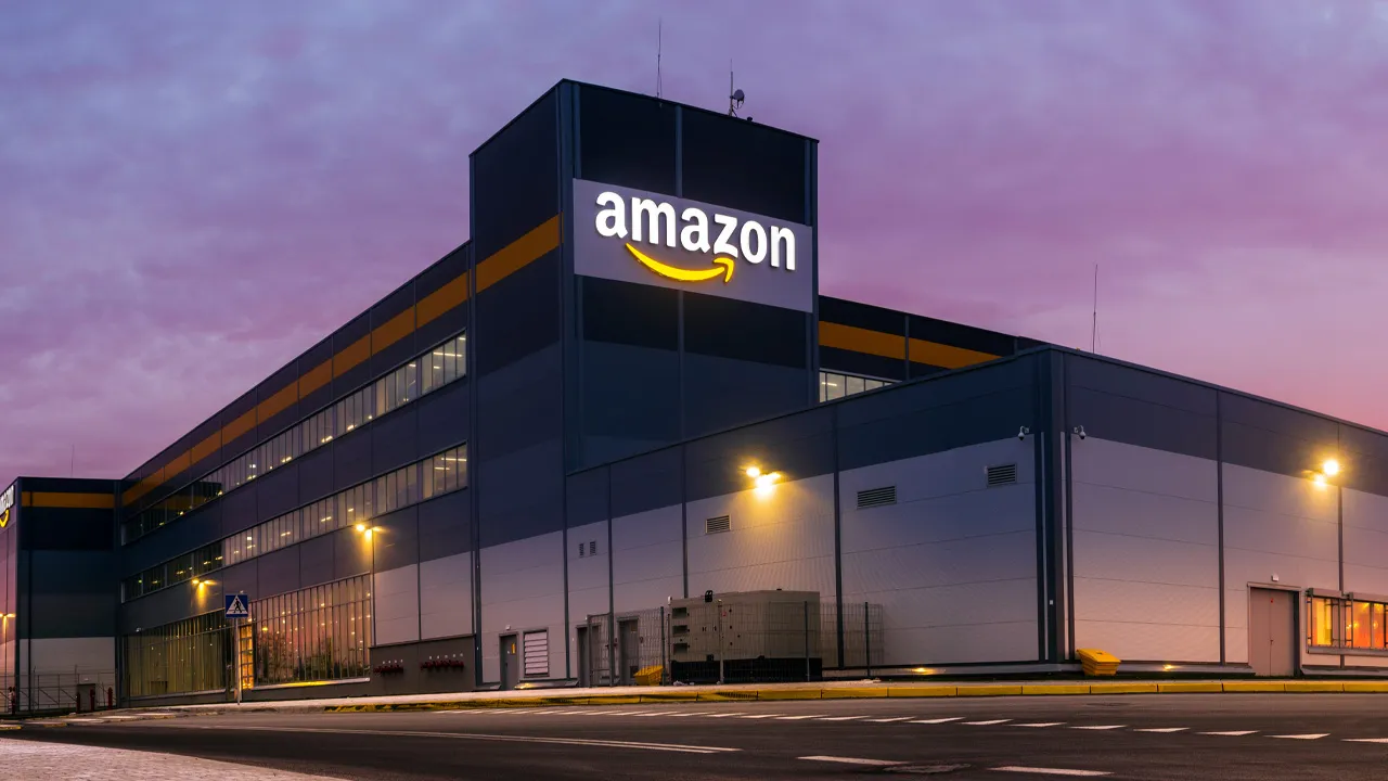 Yapay zeka işsiz bırakıyor! Amazon’da 30 bin beyaz yakalıya yol göründü