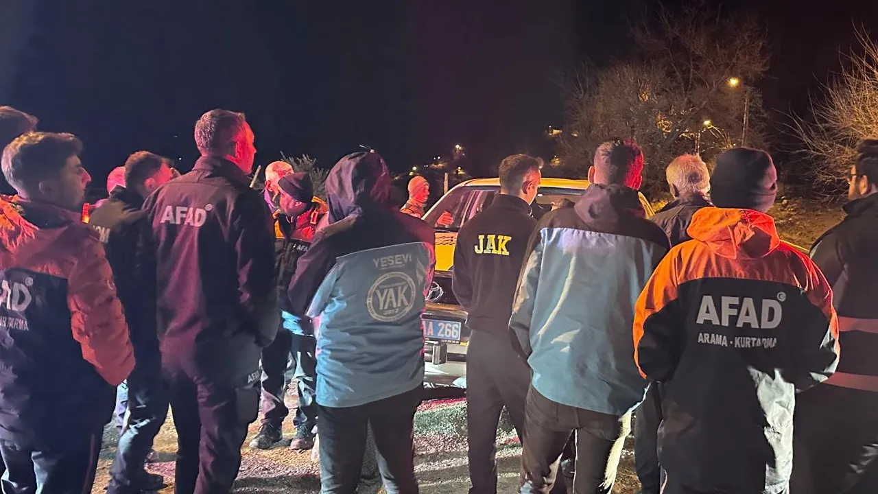 Adana'da 16 yaşındaki Hatica Kaya kayıp! Ekipler seferber oldu