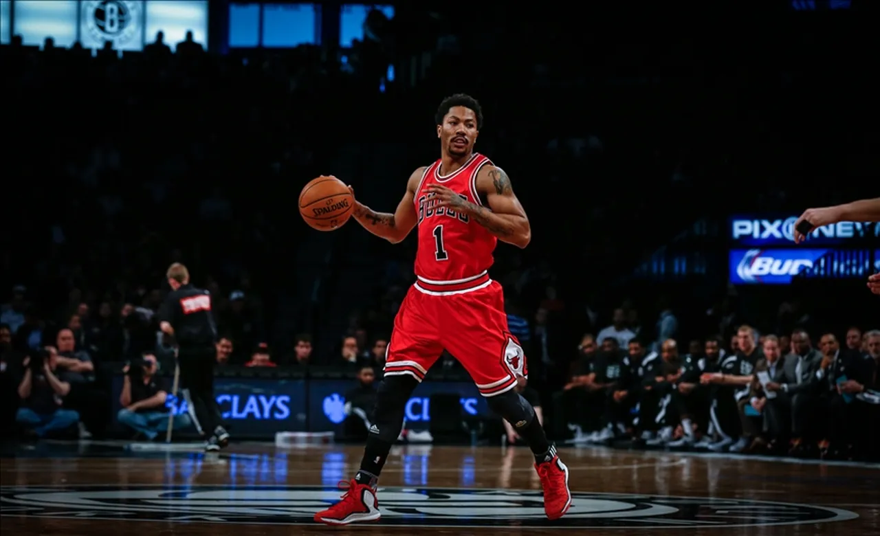 Chicago Bulls, Derrick Rose’un formasını emekli etti