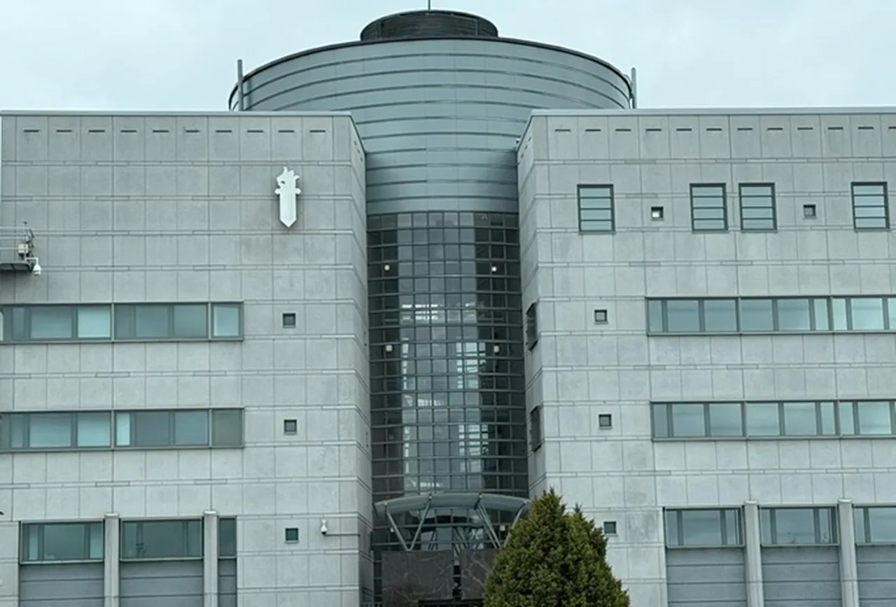 Bodrum Kâbusu! On yıllar boyunca tuvaletsiz ve penceresiz bir odada kaldı