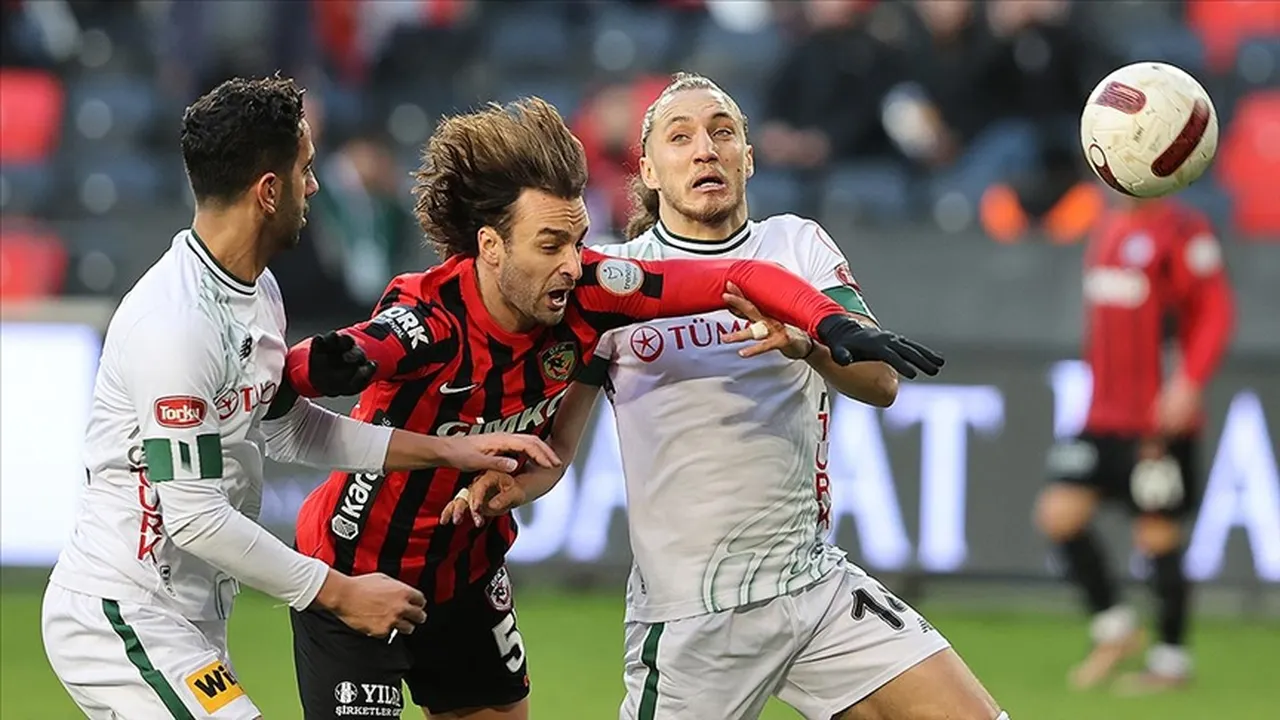 Gaziantep Konyaspor maçı hangi kanalda, saat kaçta? Karşılaşmayı Kadir Sağlam yönetecek!