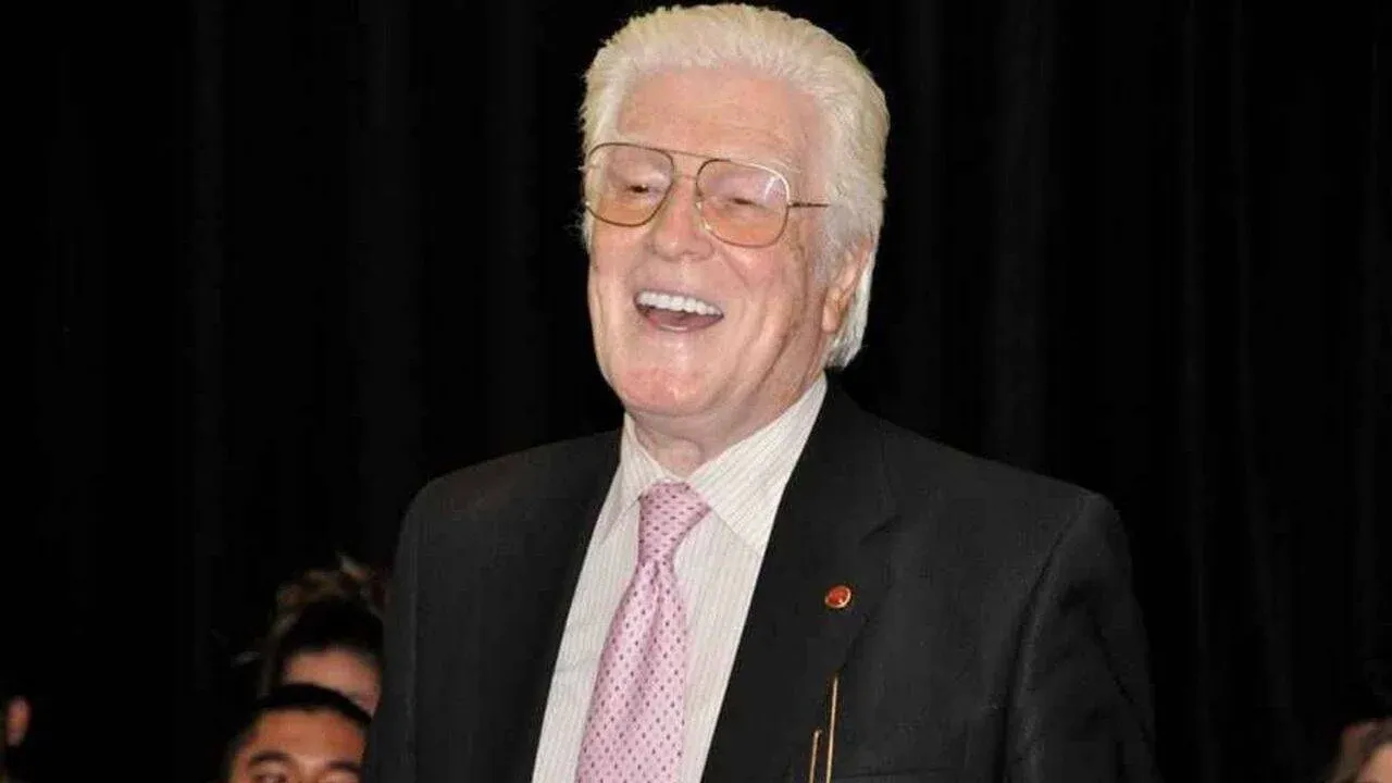 İzzet Günay kimdir, nereli, kaç yaşında? Oyuncu İzzet Günayın biyografisi