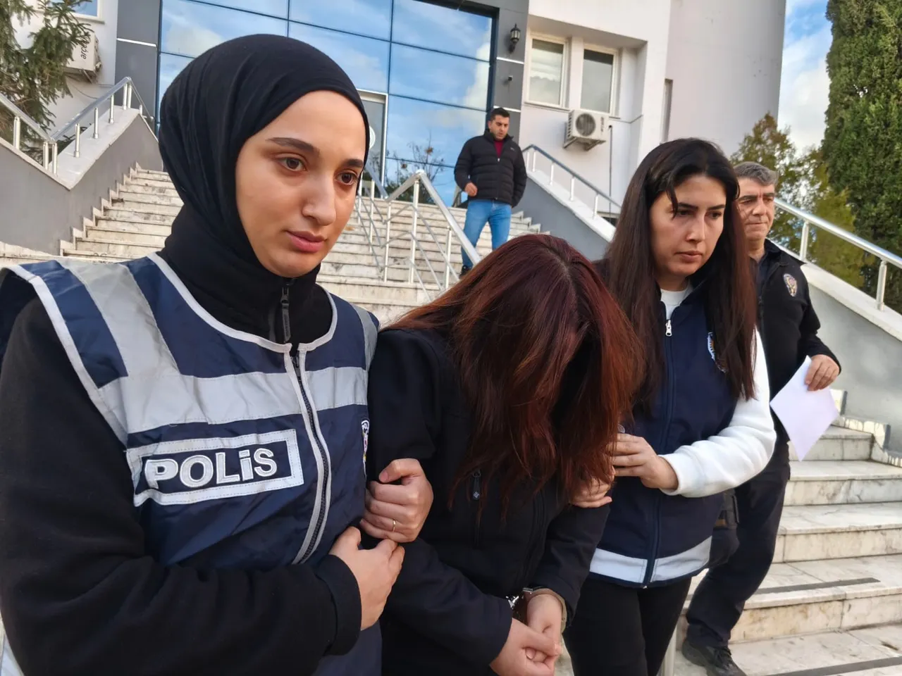 Kahramanmaraşta 5 günlük bebeği darp eden hemşire tutuklandı