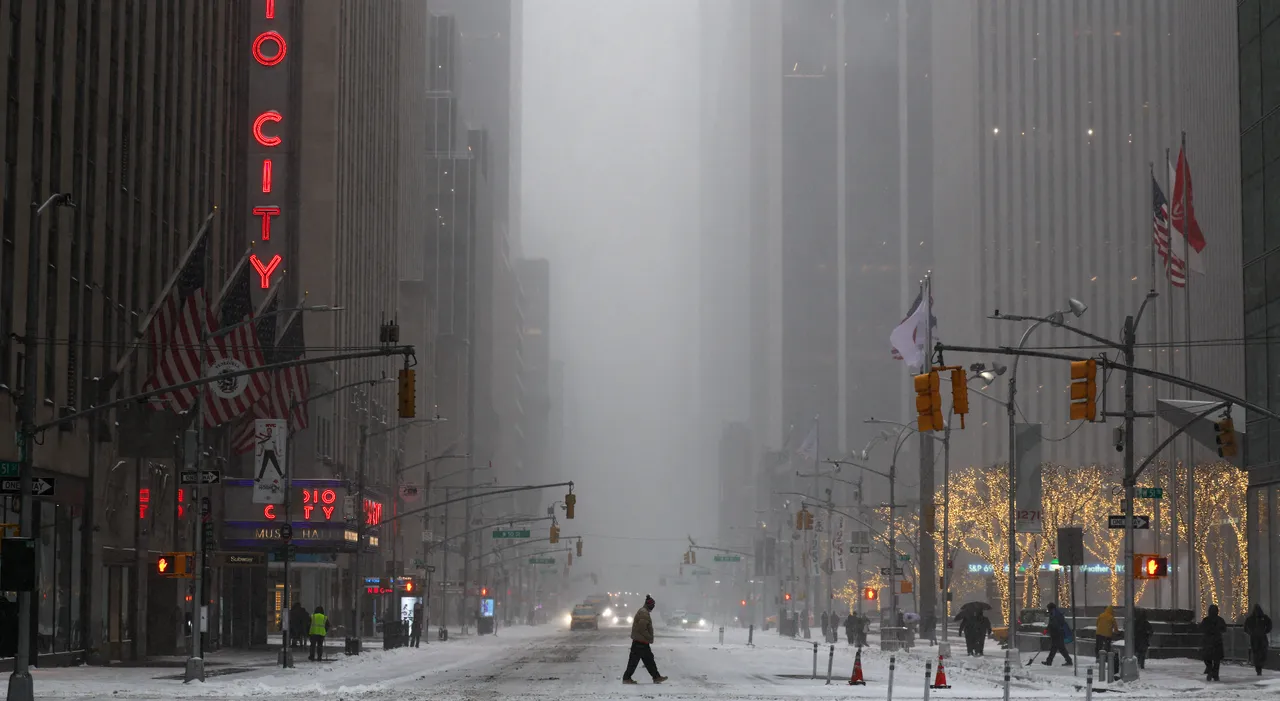 'Kış krizi' ABD’yi vurdu: 3 ölü, 9 bin 600 uçuş iptal