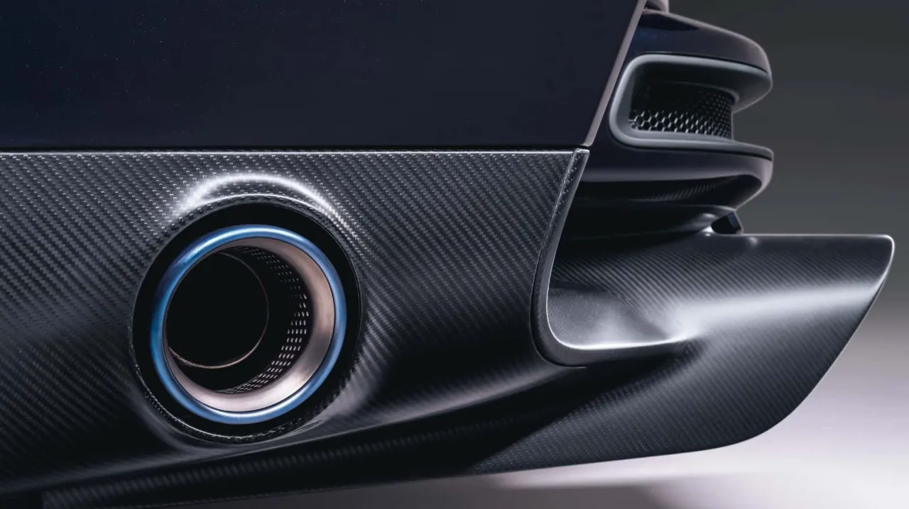 Singer, Porsche 911’i yeniden yazdı: 710 beygirlik DLS Turbo sahnede