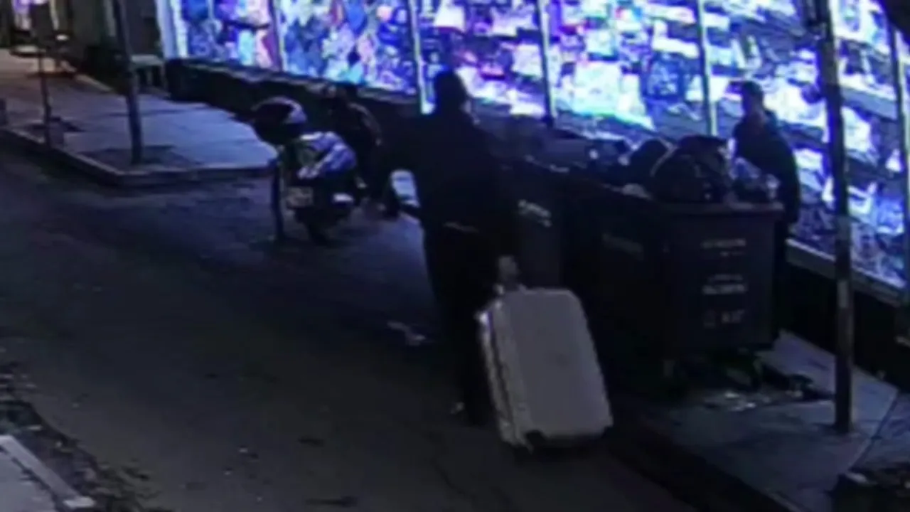 Cesedin valizle taşınma anları