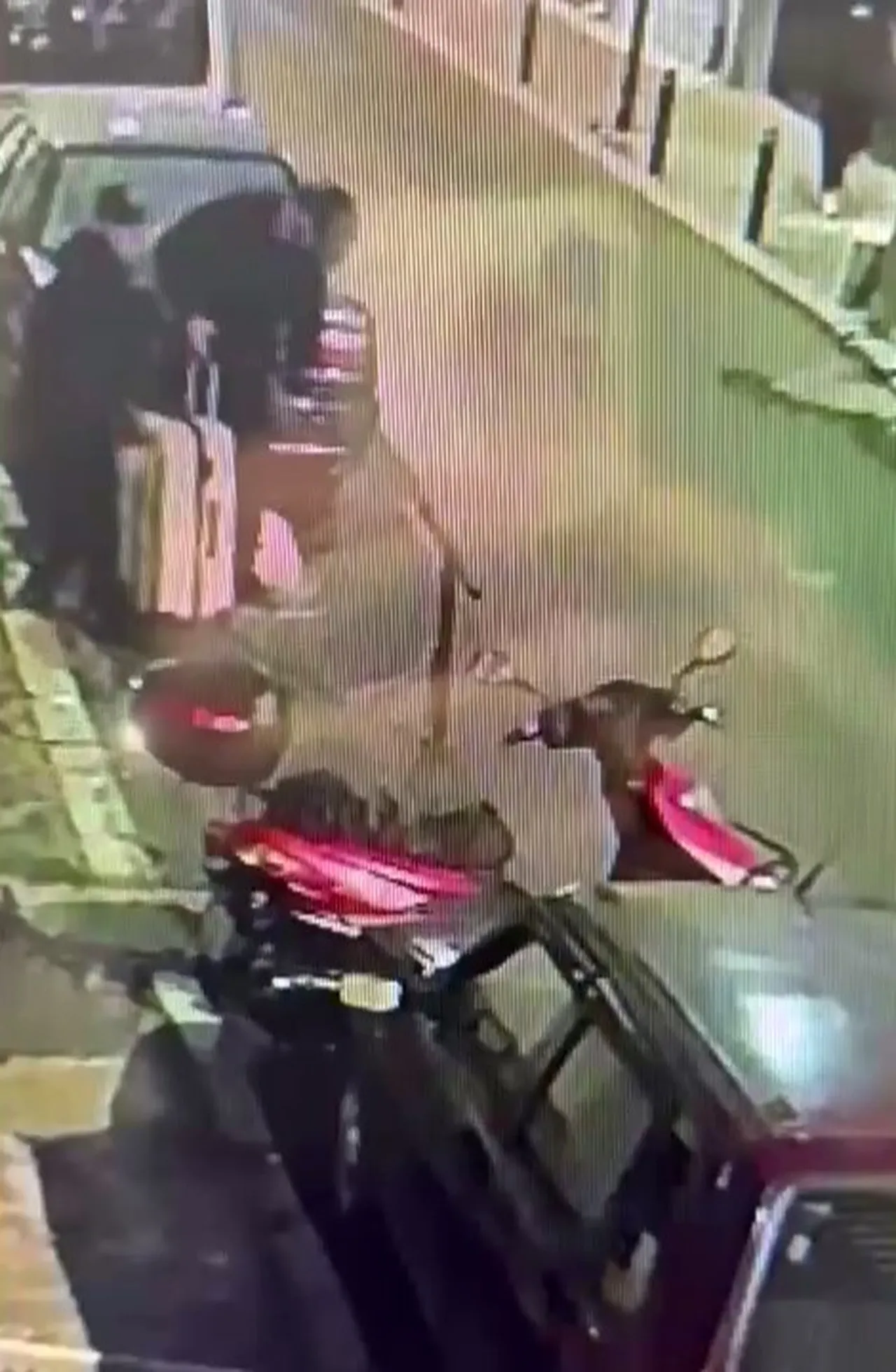 Cesedin valizle taşınma anları