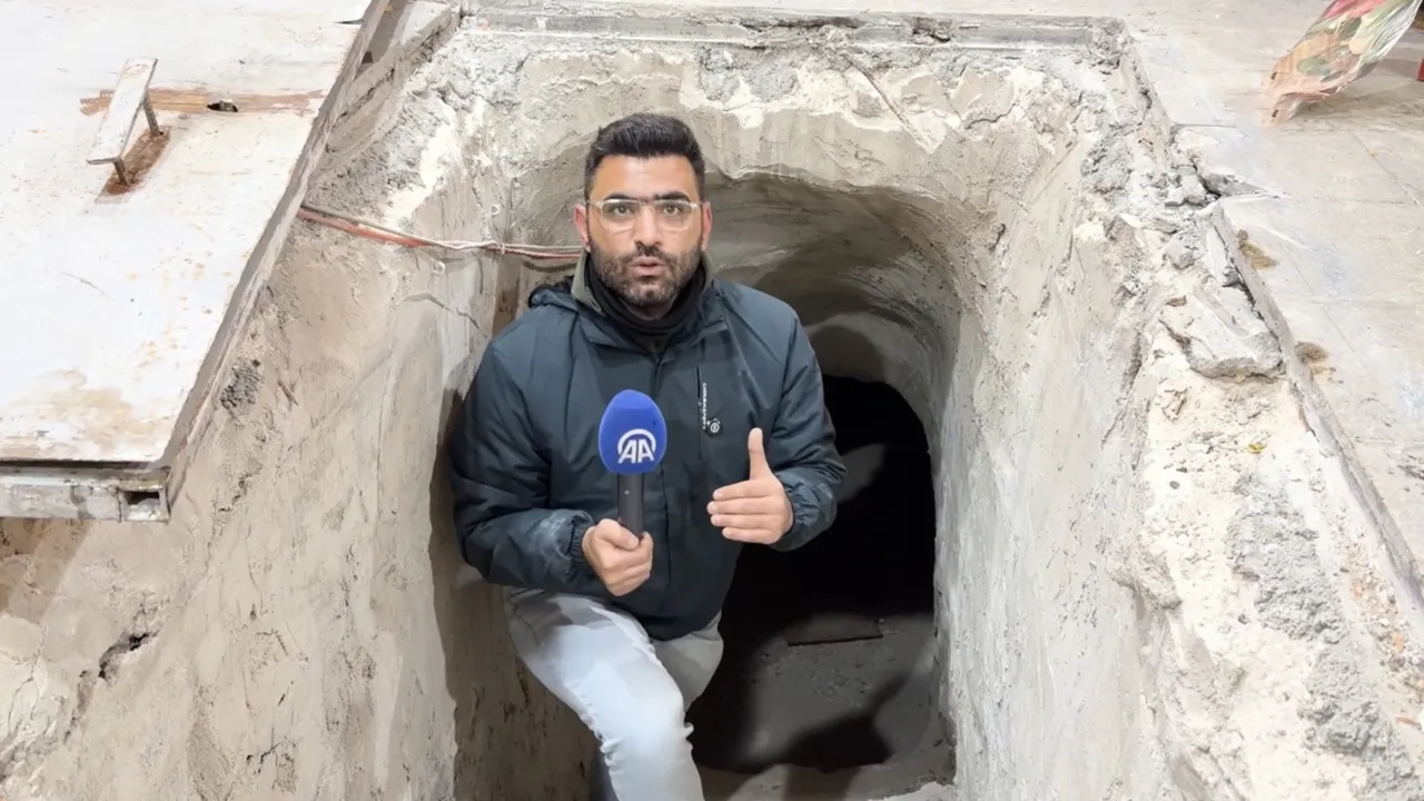 Terör örgütünün Suriye'deki gizli ağı: Evlerinden altından birbirine bağlanan tüneller çıktı!