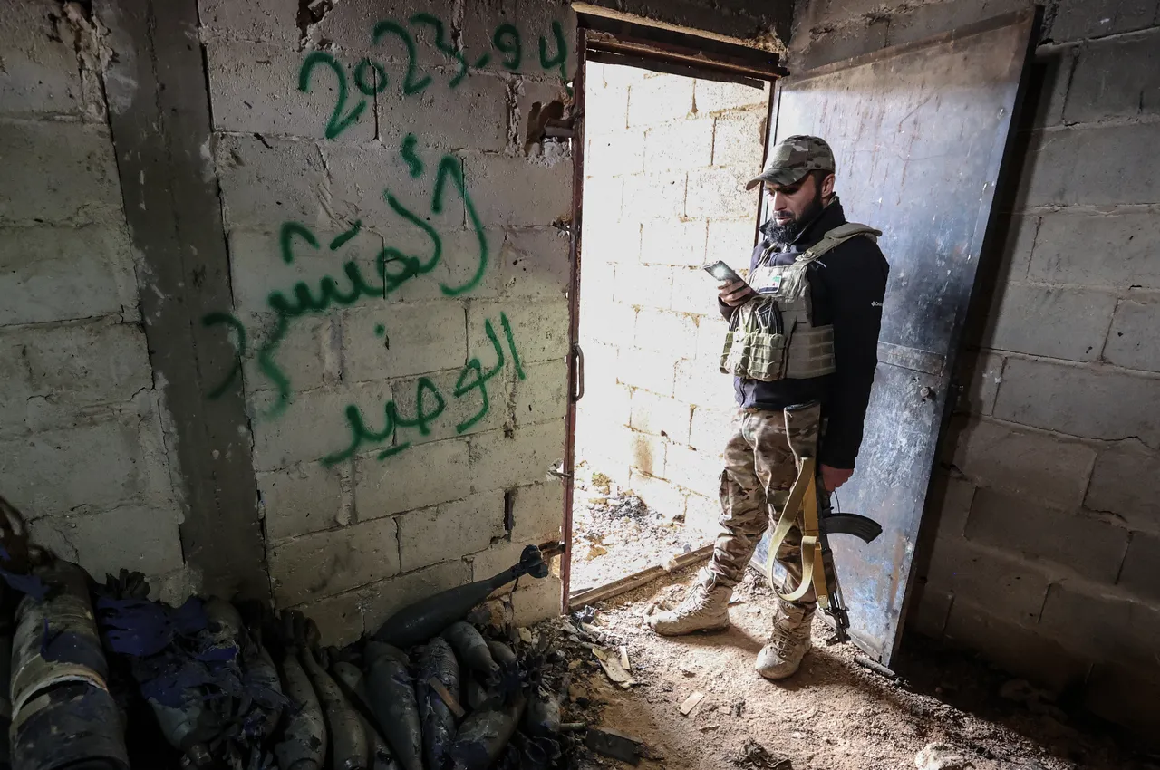 Terör örgütünün Suriye'deki gizli ağı: Evlerinden altından birbirine bağlanan tüneller çıktı!