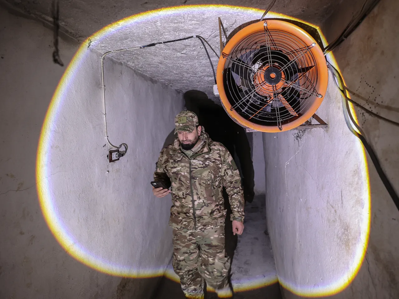 Terör örgütünün Suriye'deki gizli ağı: Evlerinden altından birbirine bağlanan tüneller çıktı!