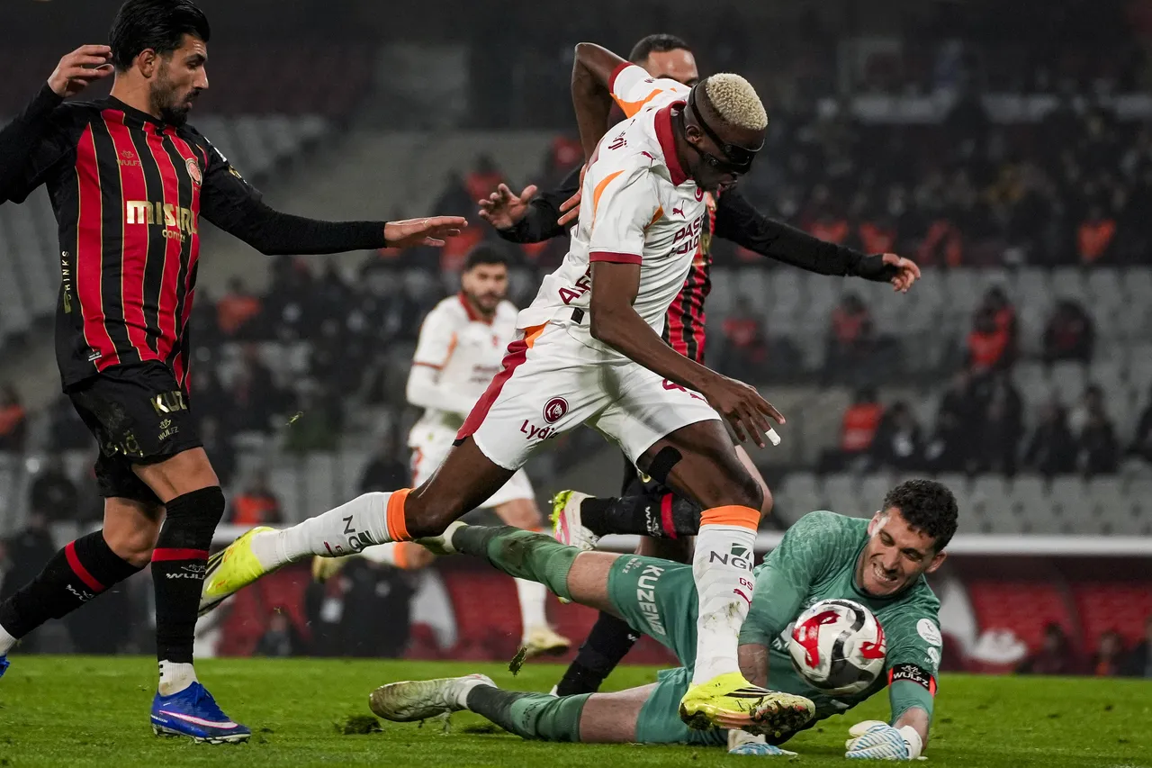 Yazarlar Galatasarayın Şampiyonlar Ligi öncesi galibiyetini yorumladı: Barışa kırmızı kart gösteremedi