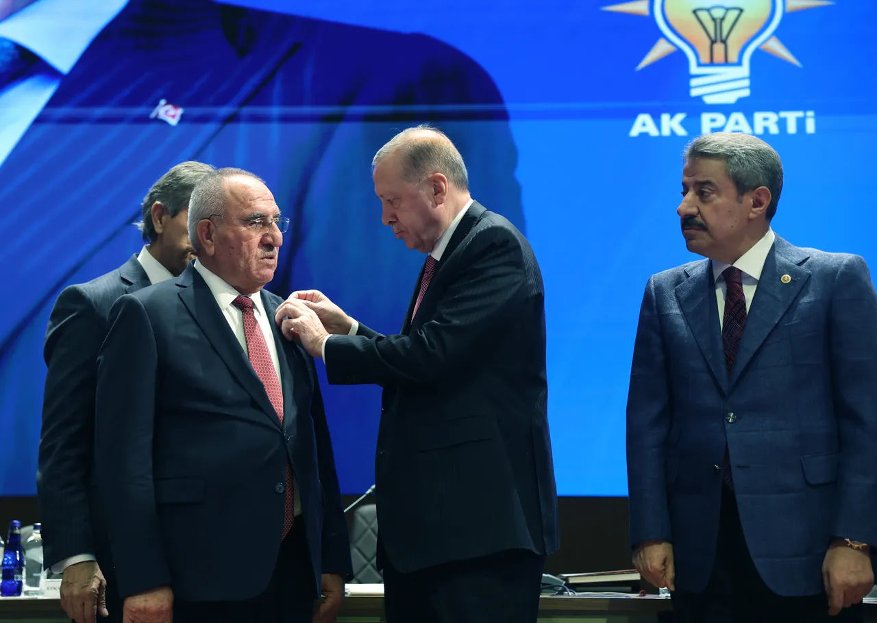 4 belediye başkanı daha AK Parti'ye katıldı