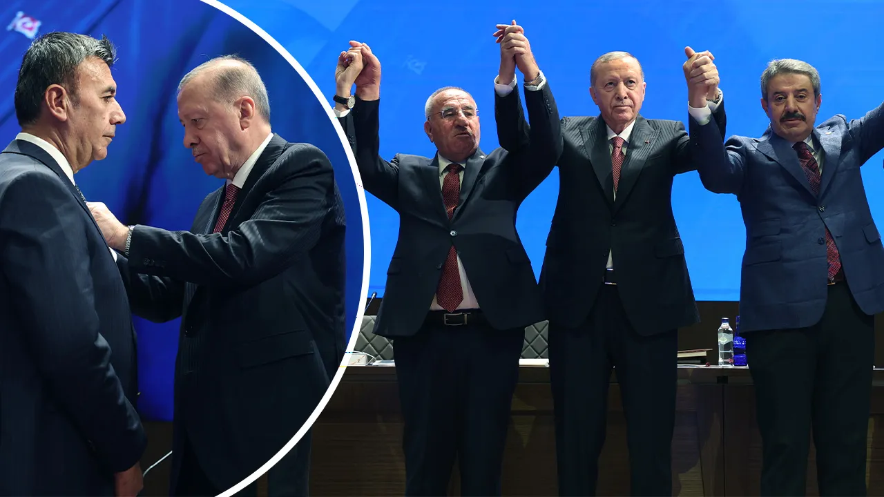 ROZETLERİNİ ERDOĞAN TAKTI