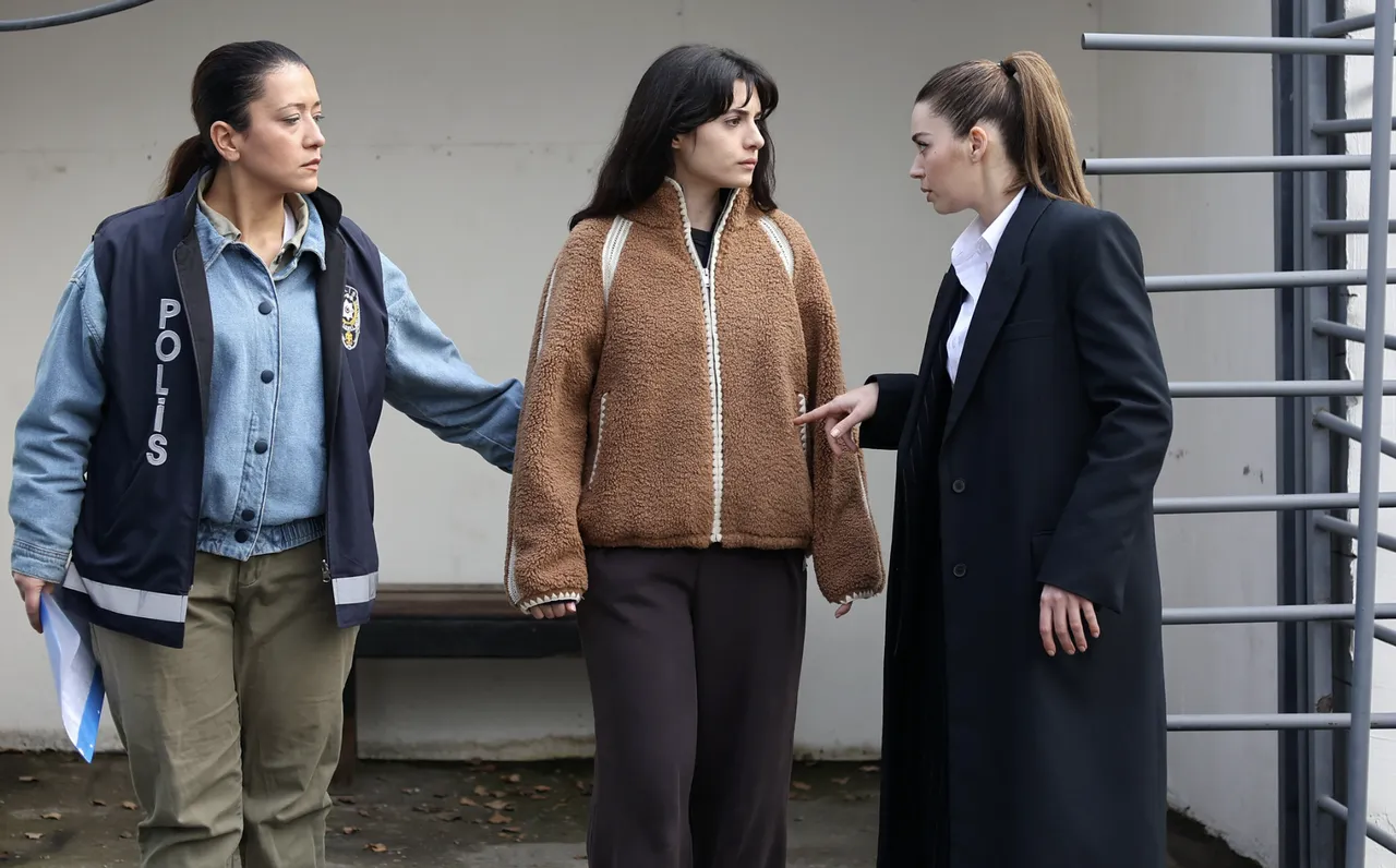 A.B.İ yeni bölüm ne zaman, saat kaçta? Gözler yayın tarihine çevrildi