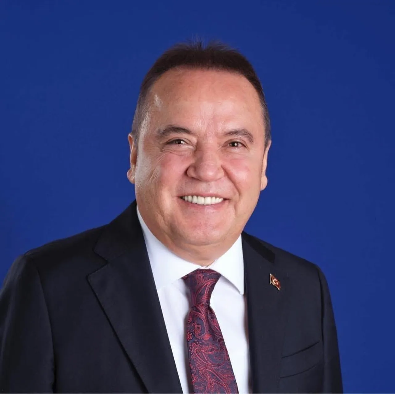 Görevden alınan Muhittin Böcek