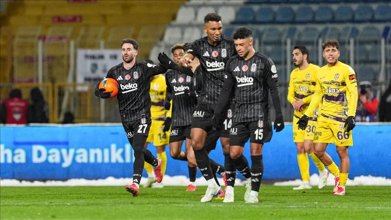 Eyüpspor Beşiktaş maçı hangi kanalda, nerede izlenir? Maçın VAR hakemi Sarper Barış Saka oldu