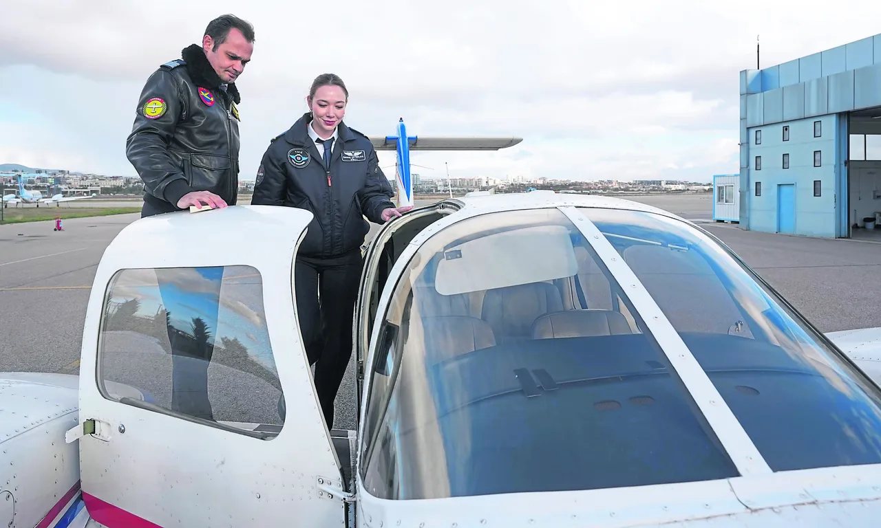 Gökyüzüne sevdalı mektepli kadın pilotlar