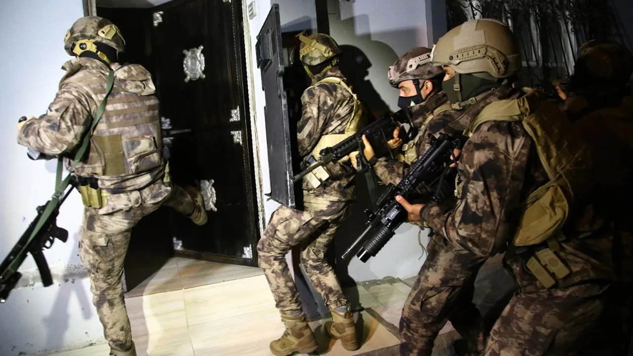 Mersin'in kabusu olan Barış Turgut çetesi çökertildi!