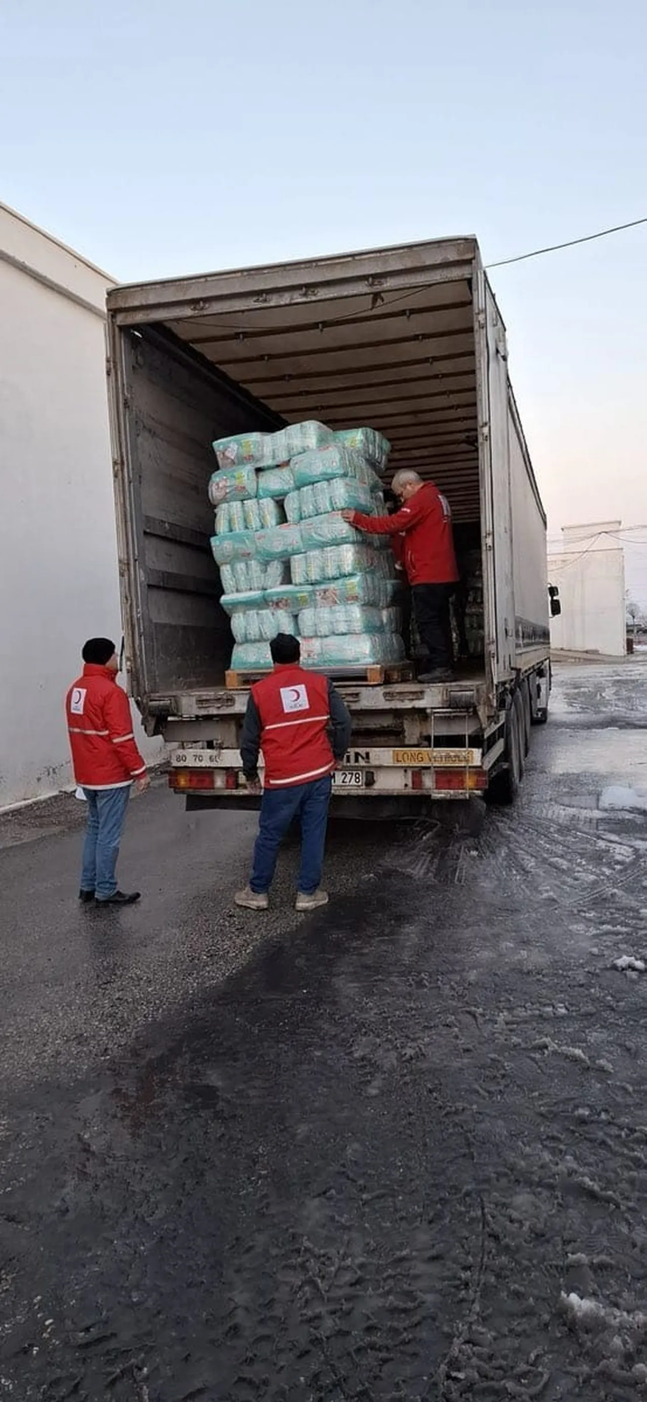 Türkiye, Aynularab'a yardım eli uzattı! Ömer Çelik'ten "Kürt kardeşlerimizi yalnız bırakmayacağız" mesajı