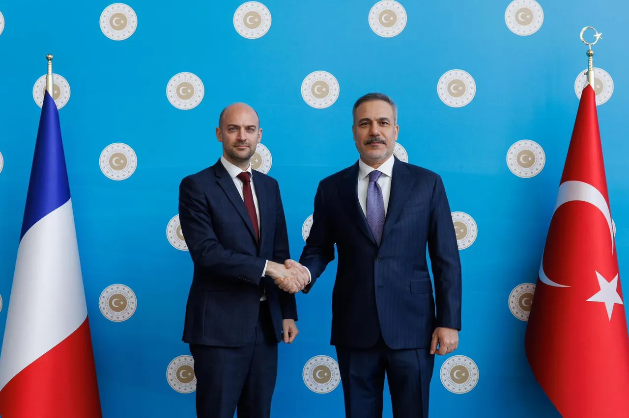 Bakan Fidan, Fransız mevkidaşıyla kameralar karşısında konuştu! "Gümrük birliği ve vize ilk sırada"