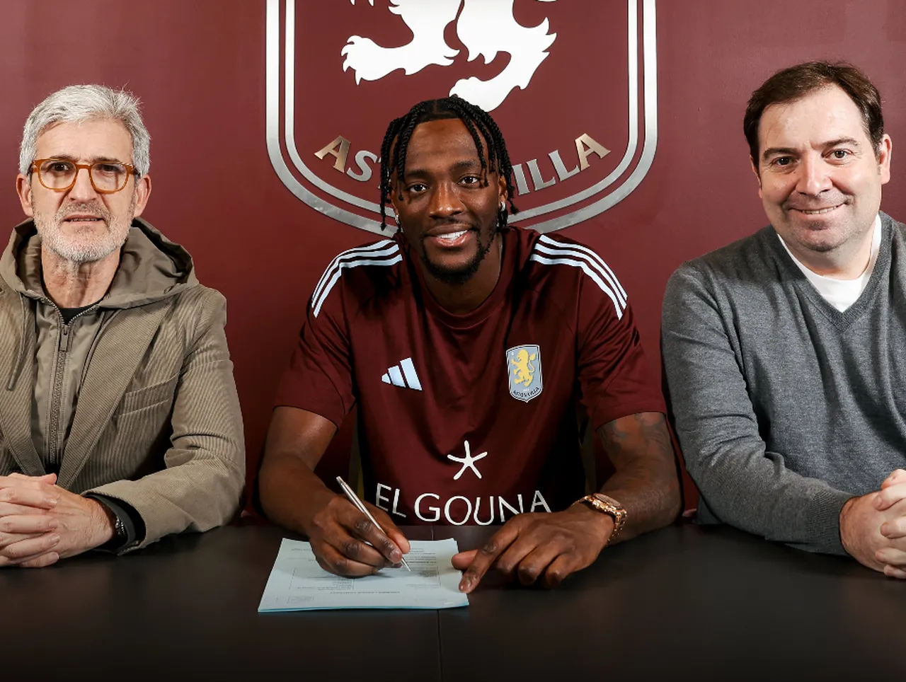 Abraham Premier Lig'e geri döndü