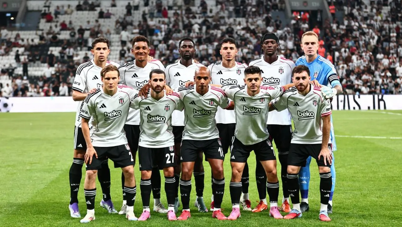Beşiktaş'ın ligin ilk yarısındaki Eyüpspor maçı 11'i (Fotoğraf: Bjk.com.tr)