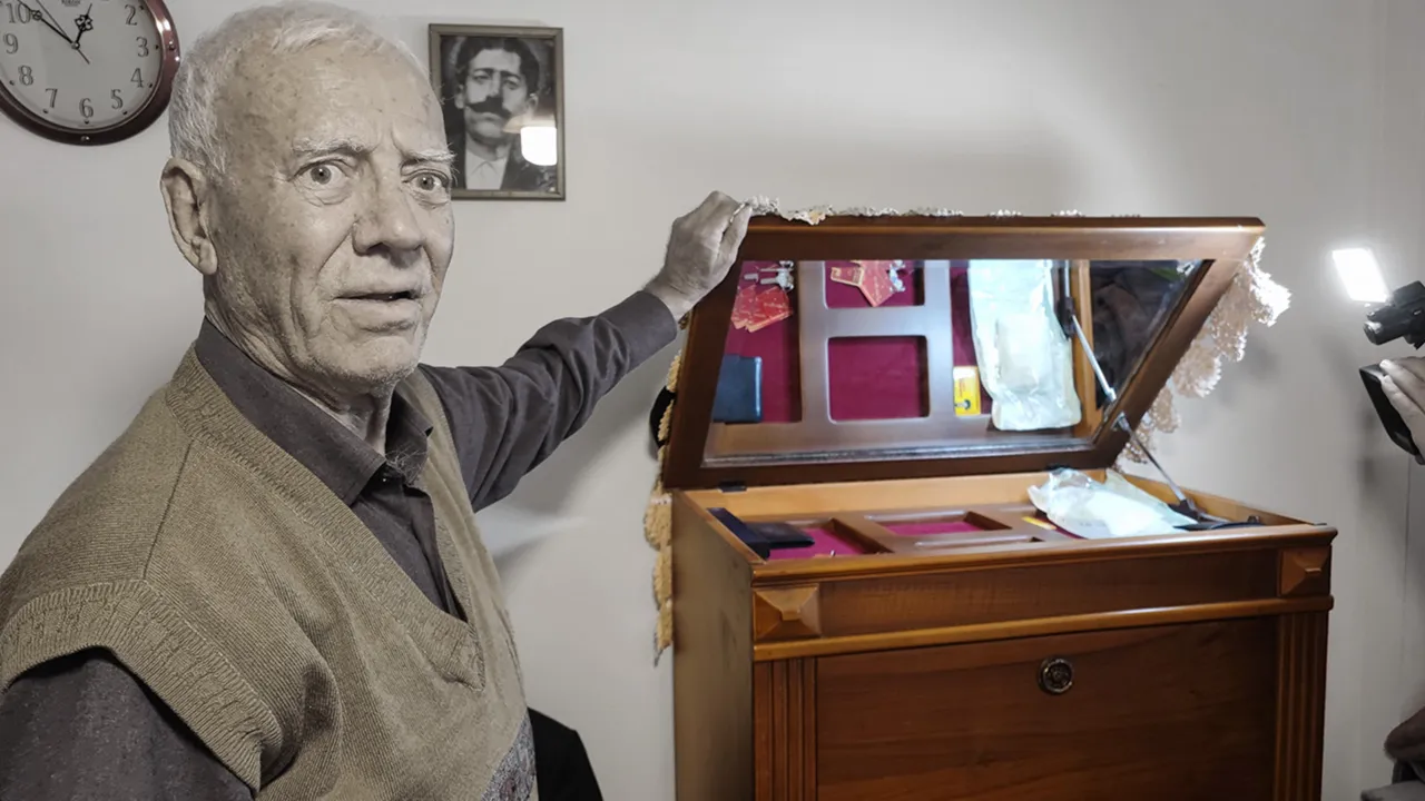 Eşini kaybetti, bir şok daha yaşadı! Gizli bölmede sakladıkları sırra kadem bastı