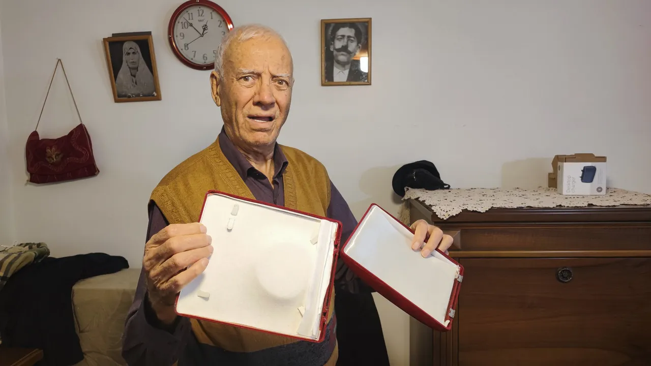 Gizli bölmede sakladıkları sırra kadem bastı