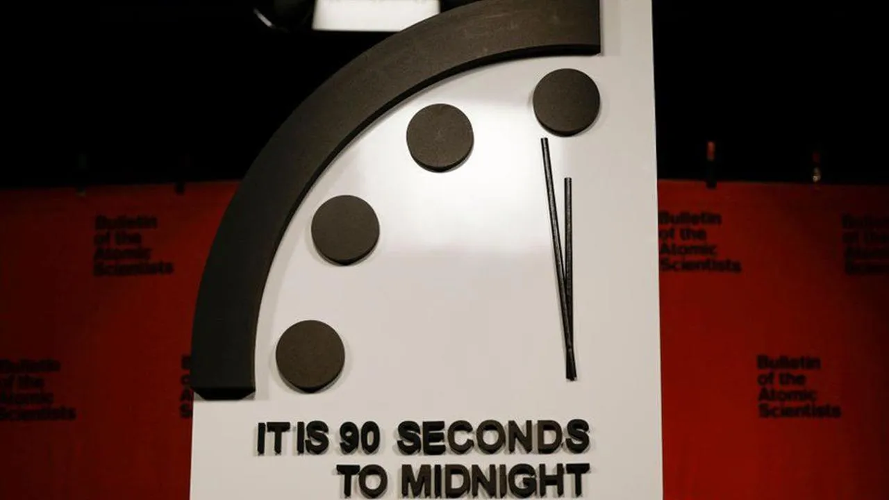 Gece yarısına 85 saniye kala! Kıyamet Saati ABD'de yeniden ayarlandı