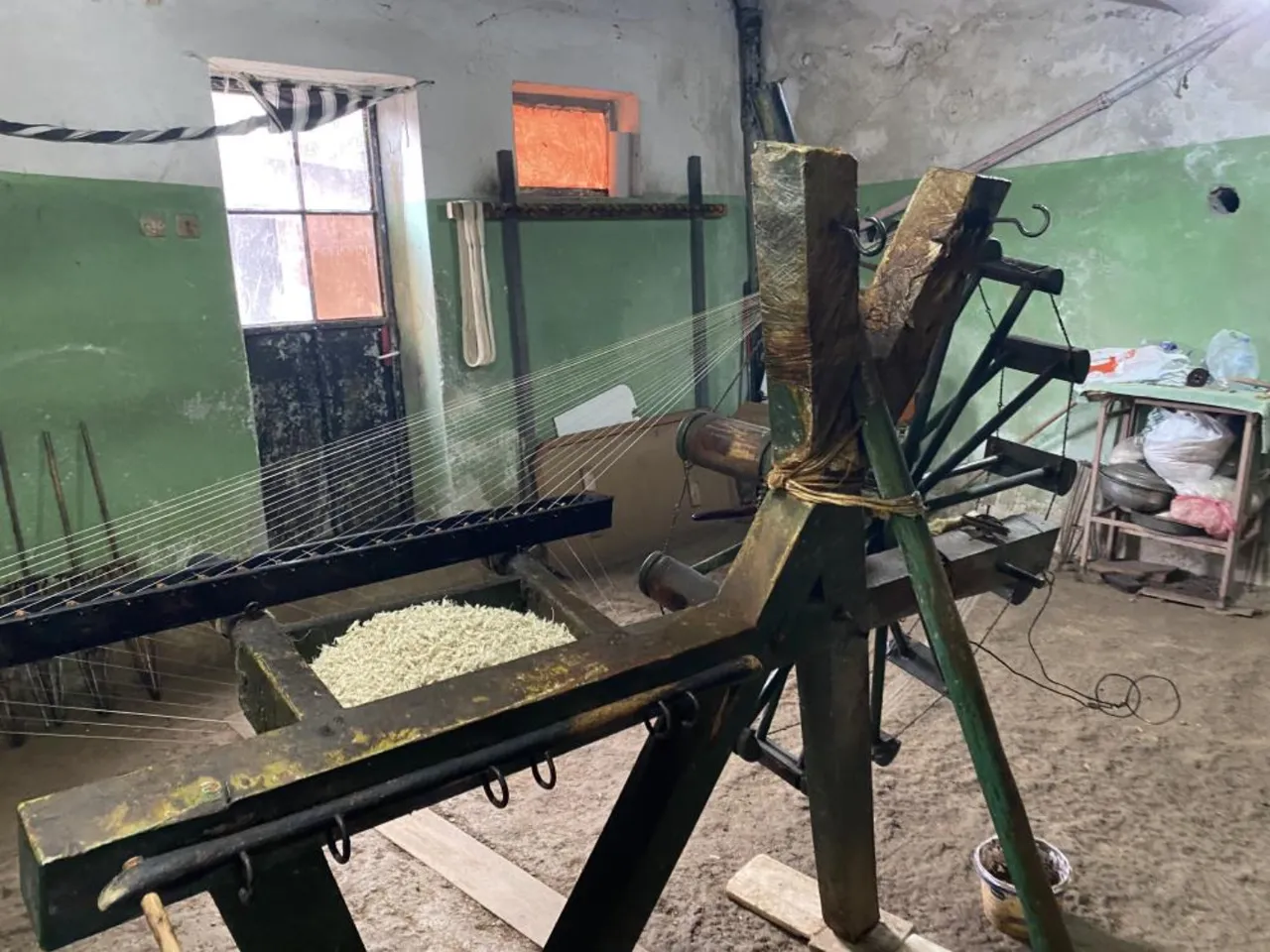 Günde 20 kilometre koşuyor, 680 yıllık sanatı ayakta tutuyor! Osmanlı'dan miras kalan mesleğin son temsilcisi...