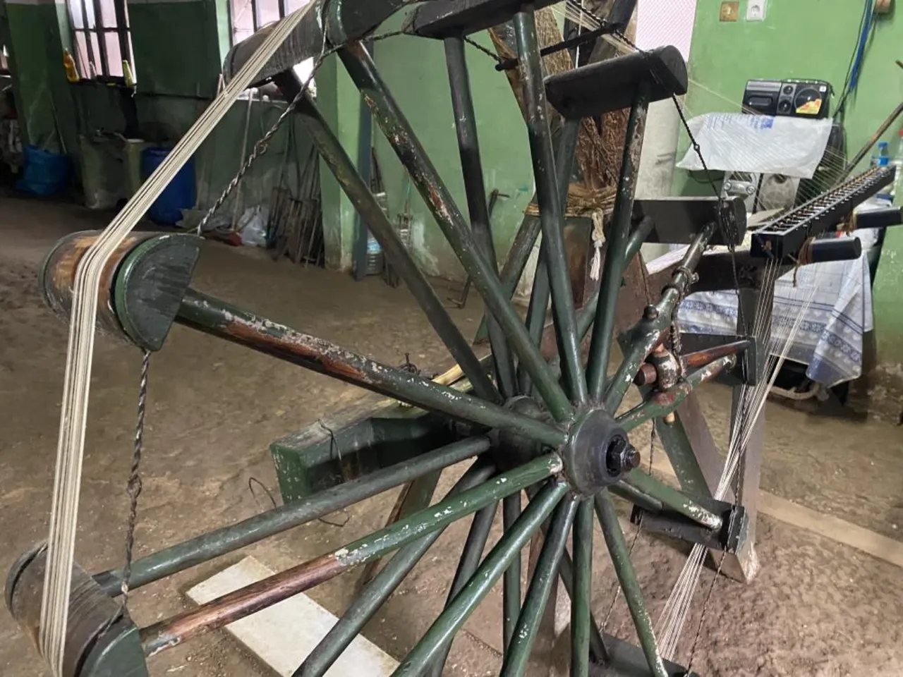 Günde 20 kilometre koşuyor, 680 yıllık sanatı ayakta tutuyor! Osmanlı'dan miras kalan mesleğin son temsilcisi...