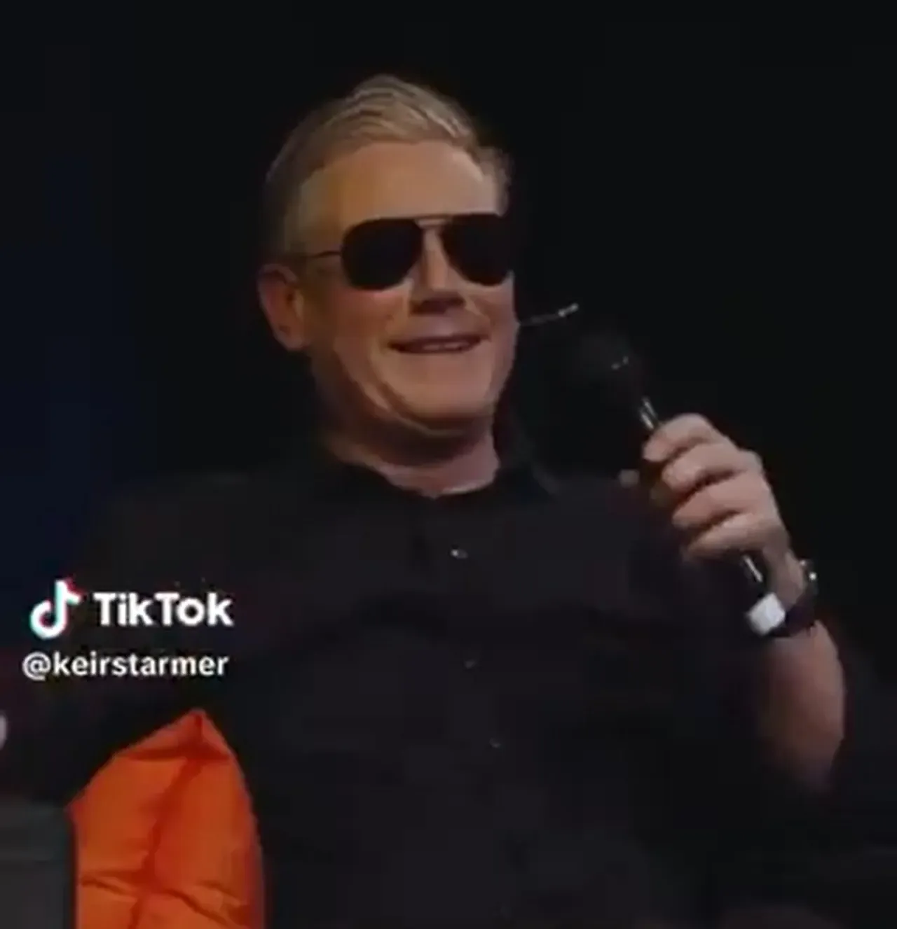 İngiltere Başbakanı canlı yayında Macronla dalga geçti: Top Gun göndermesi yaptı!  Konuş benimle, Goose