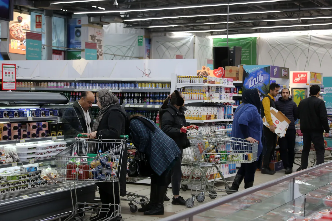 İran ekonomisi yangın yeri! Dolar tarihin en yüksek seviyesinde