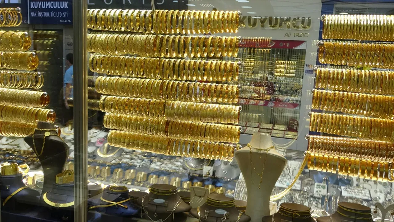 Mini gram altına ilgi yoğun! Altın fiyatları uçtu tercih küçüldü