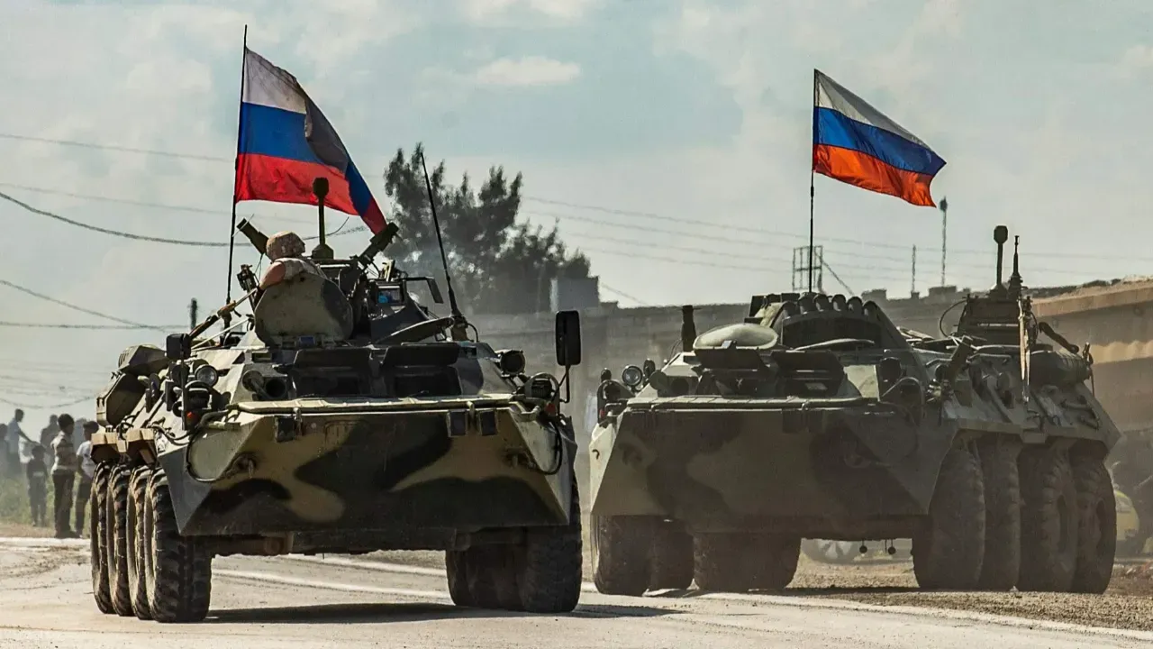 Rusya, Suriye'den çekilmeye başladı! Kamışlı'daki askeri üs boşaltılıyor