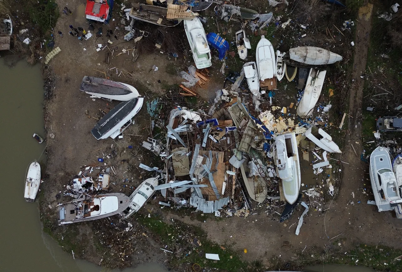 Sağanak ve hortum Antalya'yı yerle bir etti! Meteoroloji uyardı: Tehlike henüz geçmedi