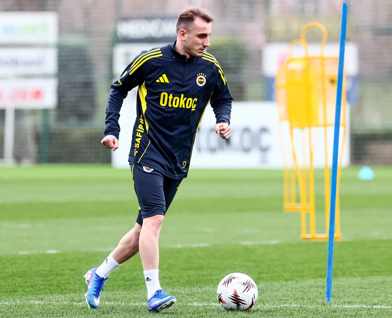 Kerem Aktürkoğlu (Fotoğraf: Fenerbahce.org)