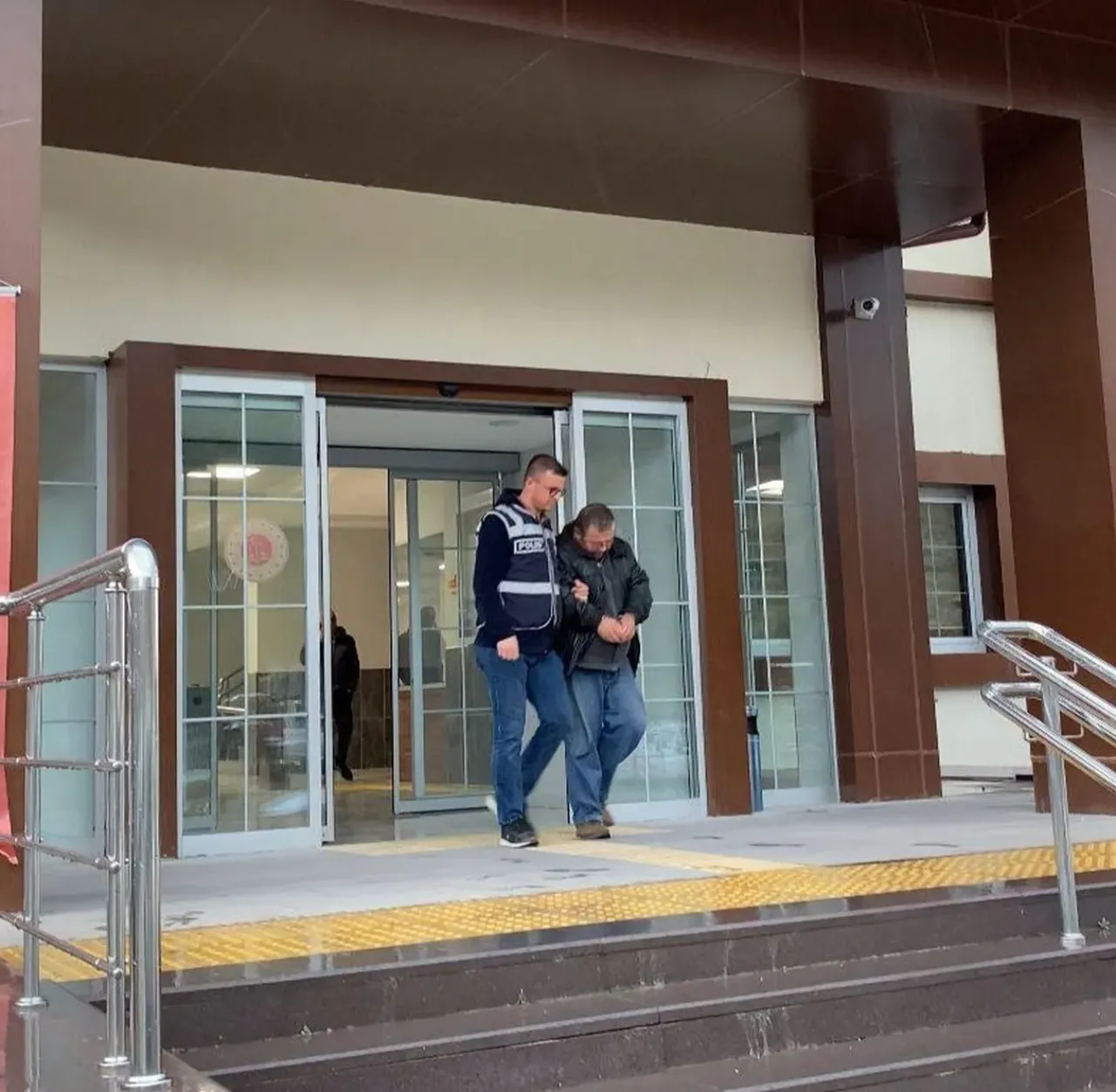 Uyuşturucuyla yakalandı, bahanesi şoke etti