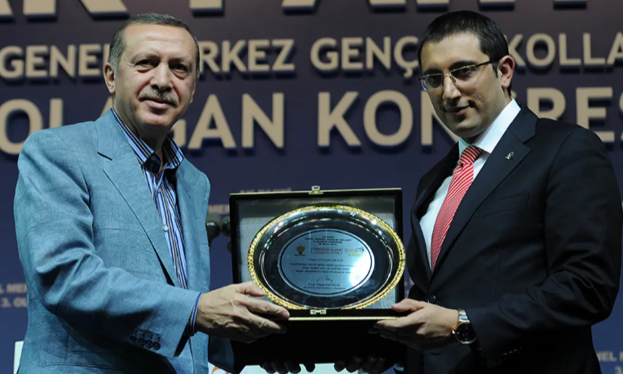 Cumhurbaşkanı Başdanışmanı'ndan hukukçulara sosyal medya tepkisi