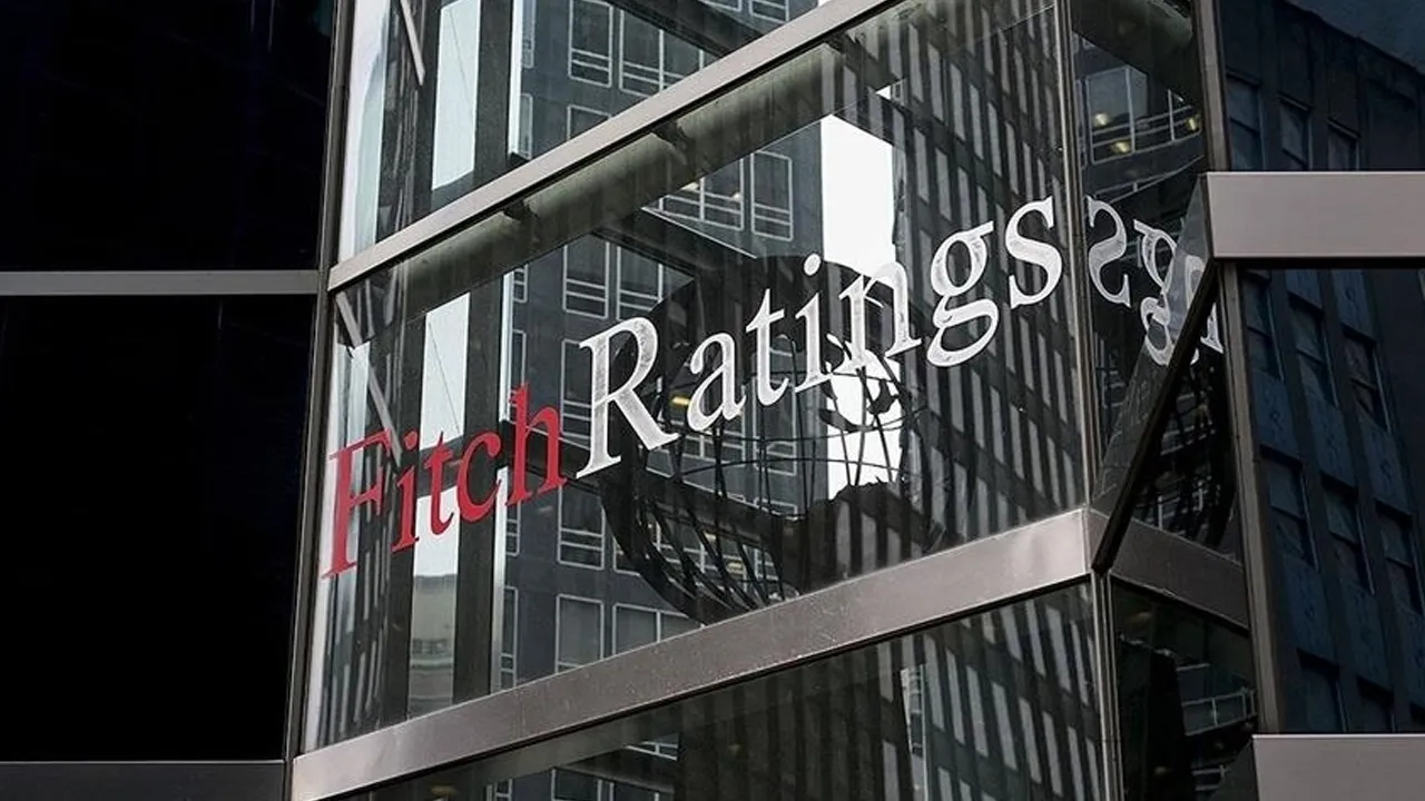 Fitch’ten kritik Türkiye kararı! 9 bankada görünüm pozitif