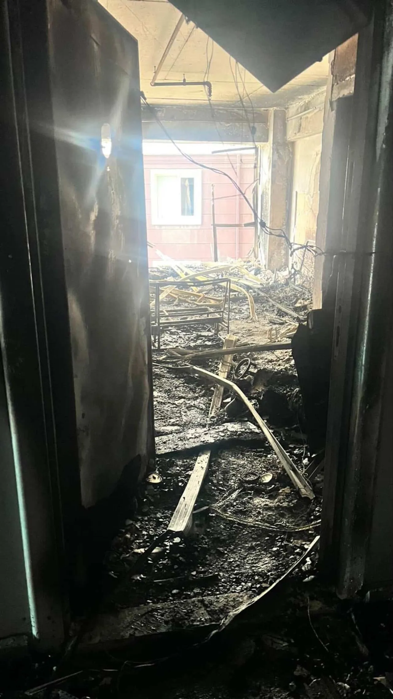 Gökhan Güney’in gelini Ece Güney’in evinde yangın! “Yakacağım” deyip ateşe vermiş