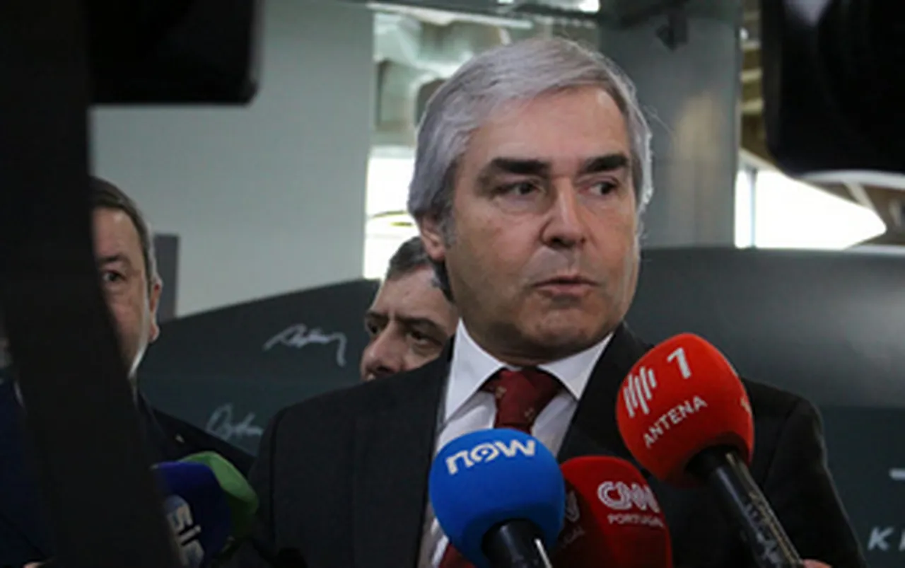 KIZILELMA Avrupa’ya ilham oluyor! "Türkiye en iyisi" diyen Portekiz Savunma Bakanı Baykar'ı örnek alacaklarını duyurdu