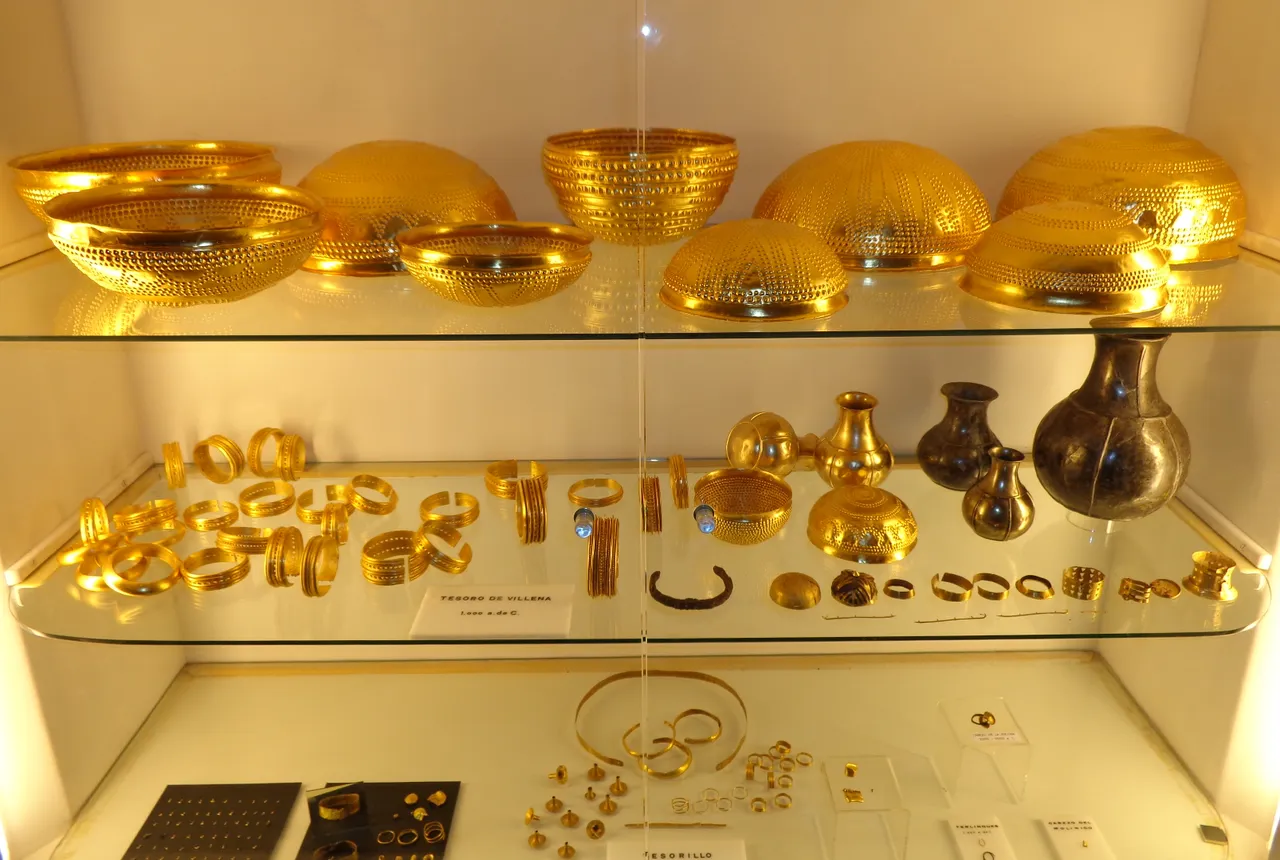 Toprak altından çıkmadı, gökyüzünden yağdı! 