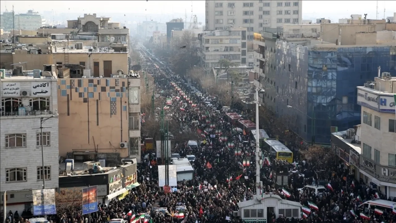 ABD İran'a saldırırsa neler olabilir? İngiliz basını masadaki 7 senaryoyu yazdı