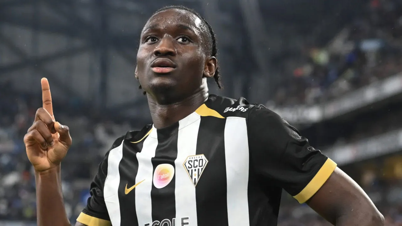 TEKLİFİ KABUL ETTİ