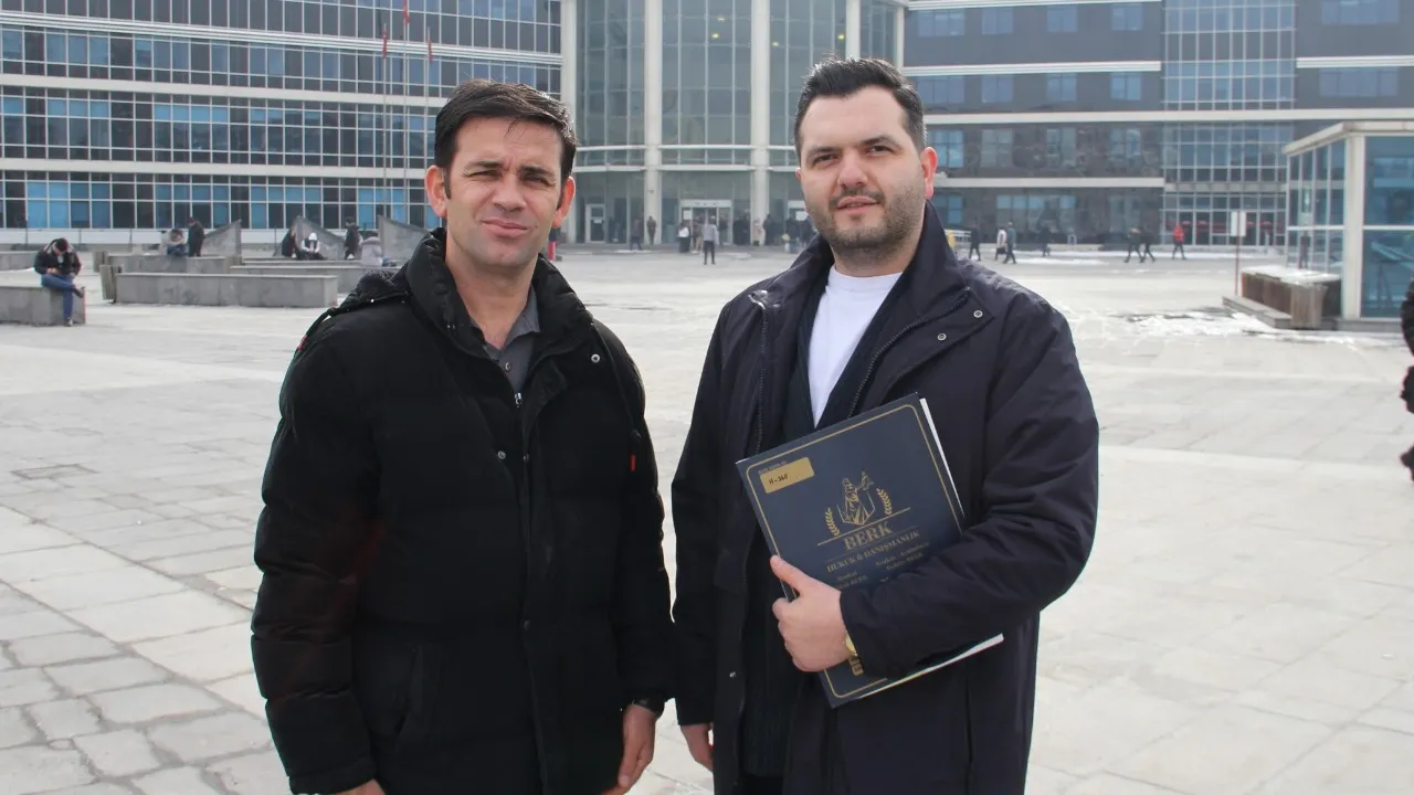 Hamburger keyfi kabusa döndü! İki dişi kırıldı, 1 milyonluk dava açtı