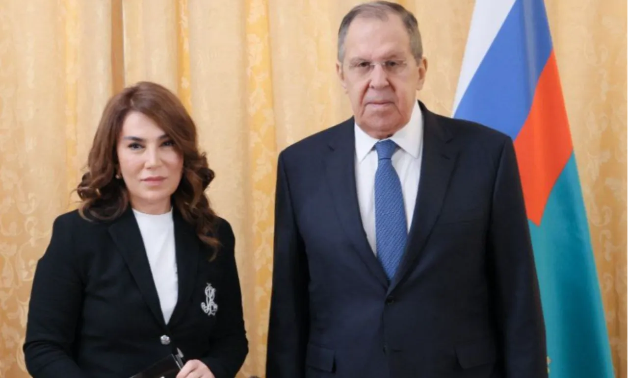 Lavrov, yılın röportajını Türkiye gazetesine verdi